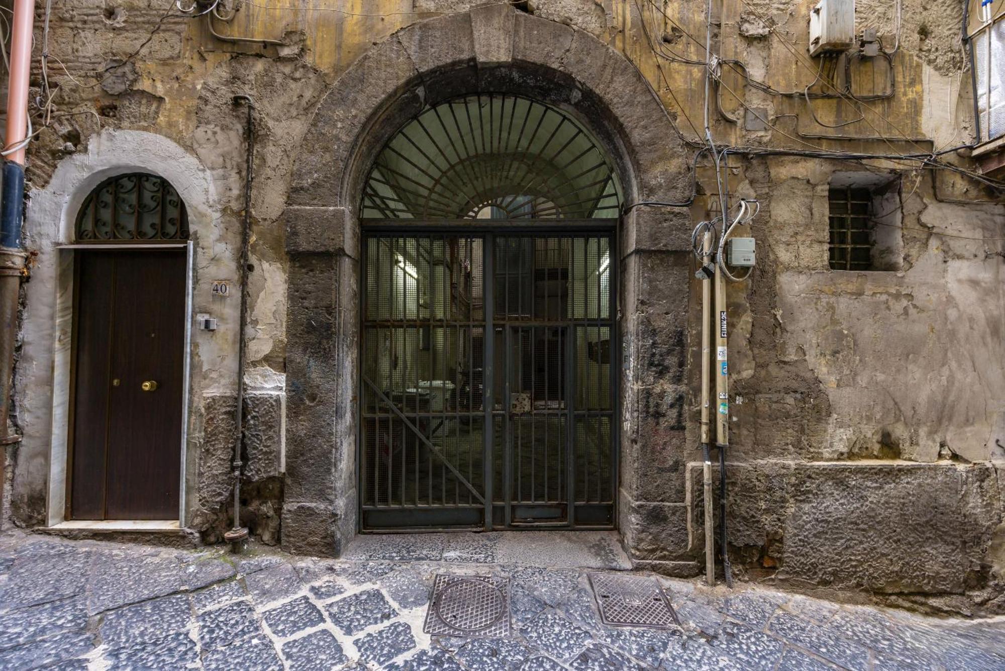 Leticia'S Apartment By Wonderful Italy 那不勒斯 外观 照片