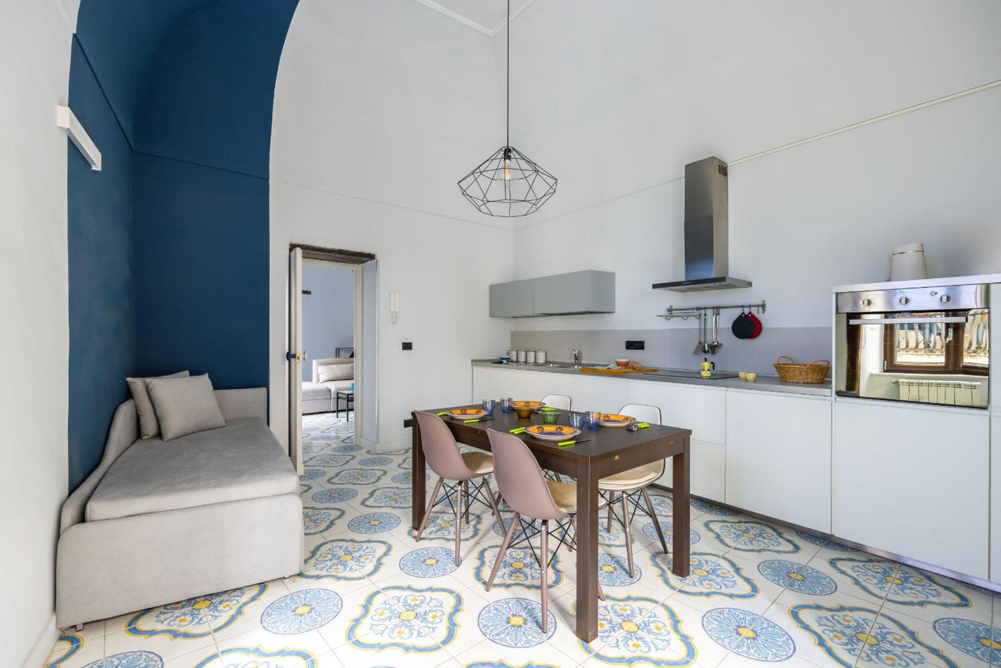 Leticia'S Apartment By Wonderful Italy 那不勒斯 外观 照片